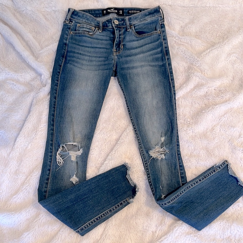 Hollister size 0 distressed jeans